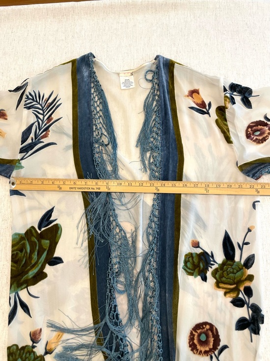 Free People Sugar Magnolia Burnout Velvet Kimono With Fringe One Size O/S - Picture 12 of 12